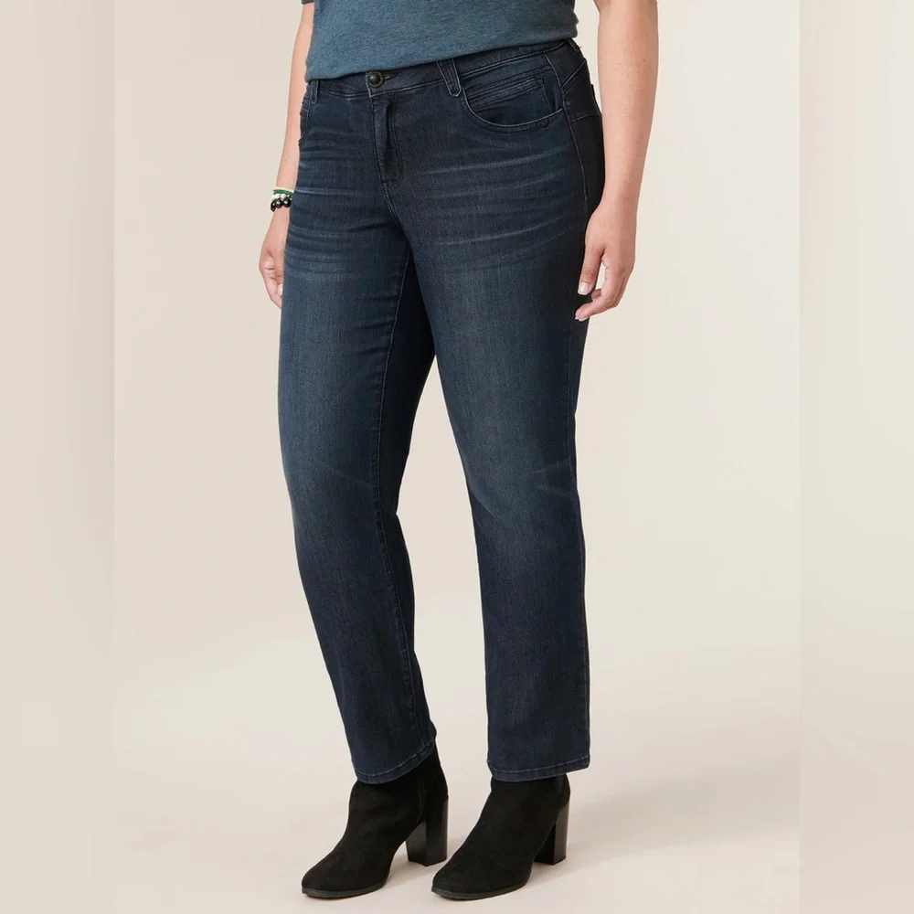 Ab"solution® Mid Rise Dark Indigo Straight Leg Plus Jeans size 20W - Picture 8 of 10